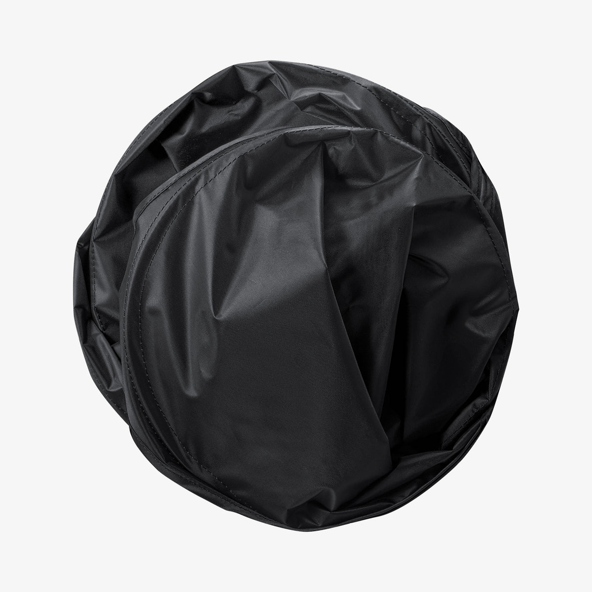 ACP09110 - Wrangler (2024) CryoShade JO260 in Black showing stowing it away when you're on the go