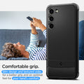 ACS05711 - Galaxy S23 Case Rugged Armor in matte black comfortable grip. Slim design and textured sides for a better grip and an optimal feel for your hand's comfort.